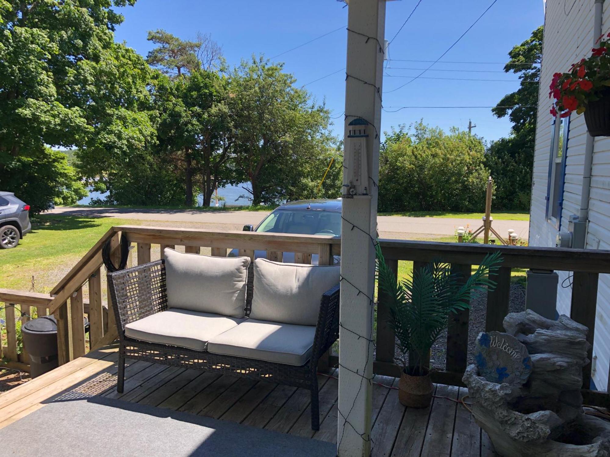 Pleasant Street Inn Parrsboro Экстерьер фото